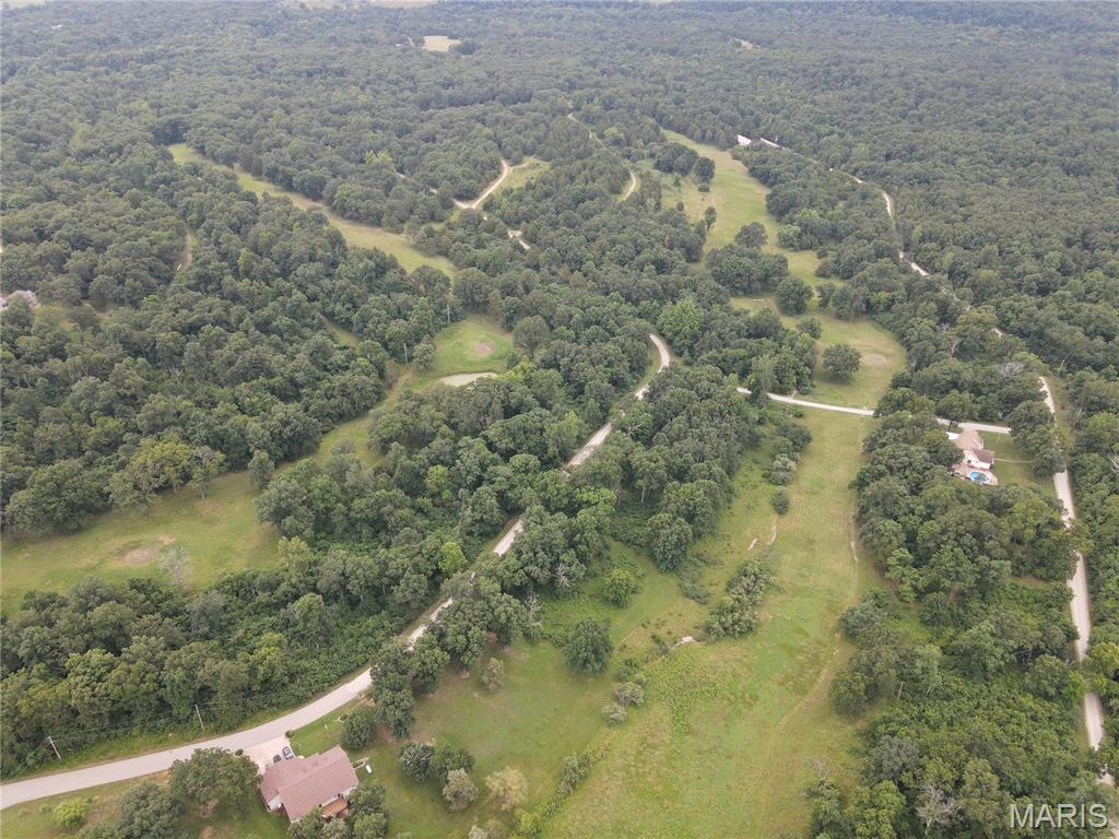 +/- 69 Judy Circle Property Photo 8