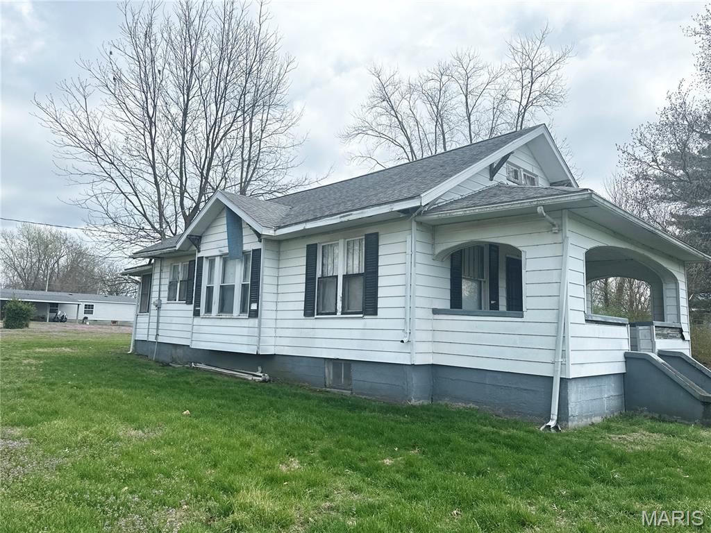 1001 S Crawford Street Property Photo 1