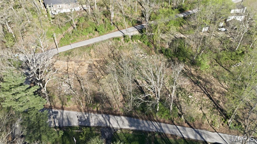639 Castlewood Drive Property Photo 6