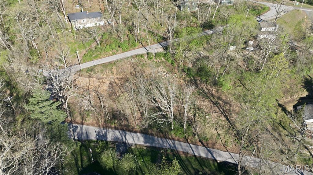 639 Castlewood Drive Property Photo 7