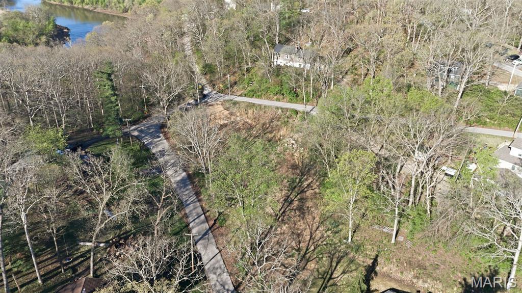 639 Castlewood Drive Property Photo 7