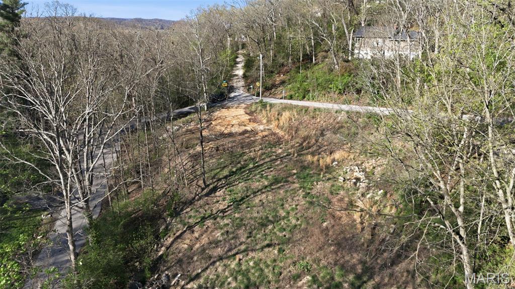 639 Castlewood Drive Property Photo 14