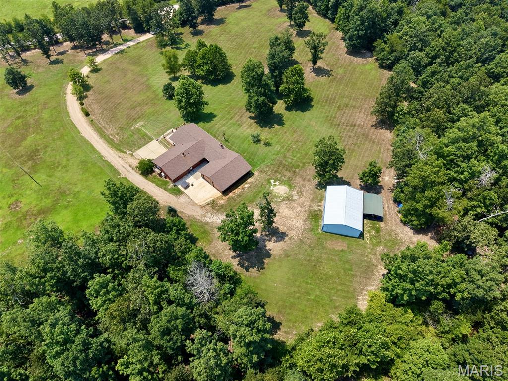 772 Highway D Property Photo 5