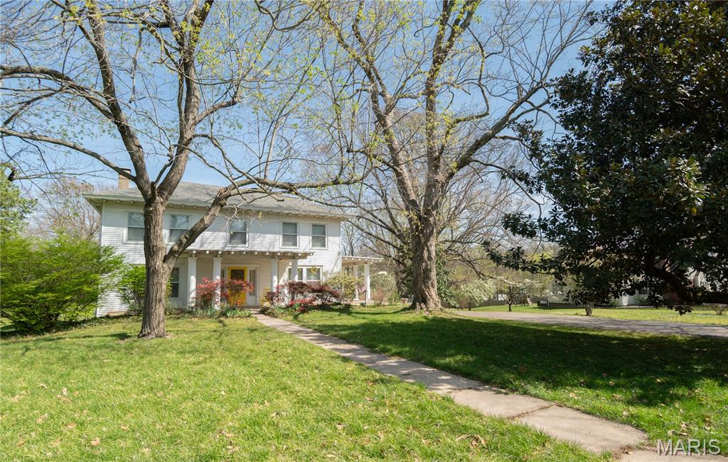 707 S Prairie Street Property Photo 1