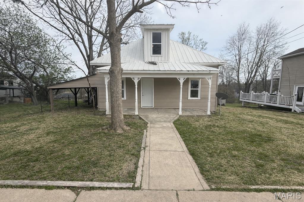 341 Spruce Street Property Photo 4