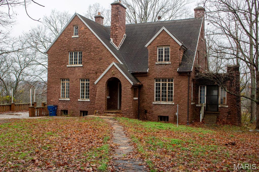 102 Vine Street Property Photo 1