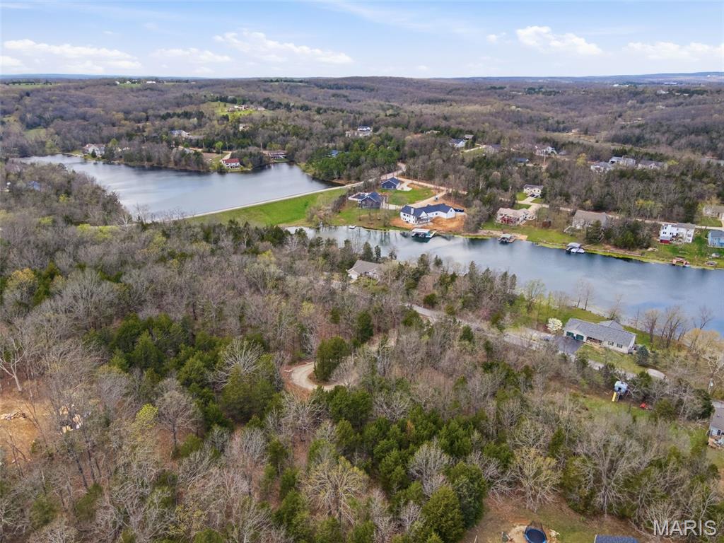 109 Lakeshore Drive Property Photo 3