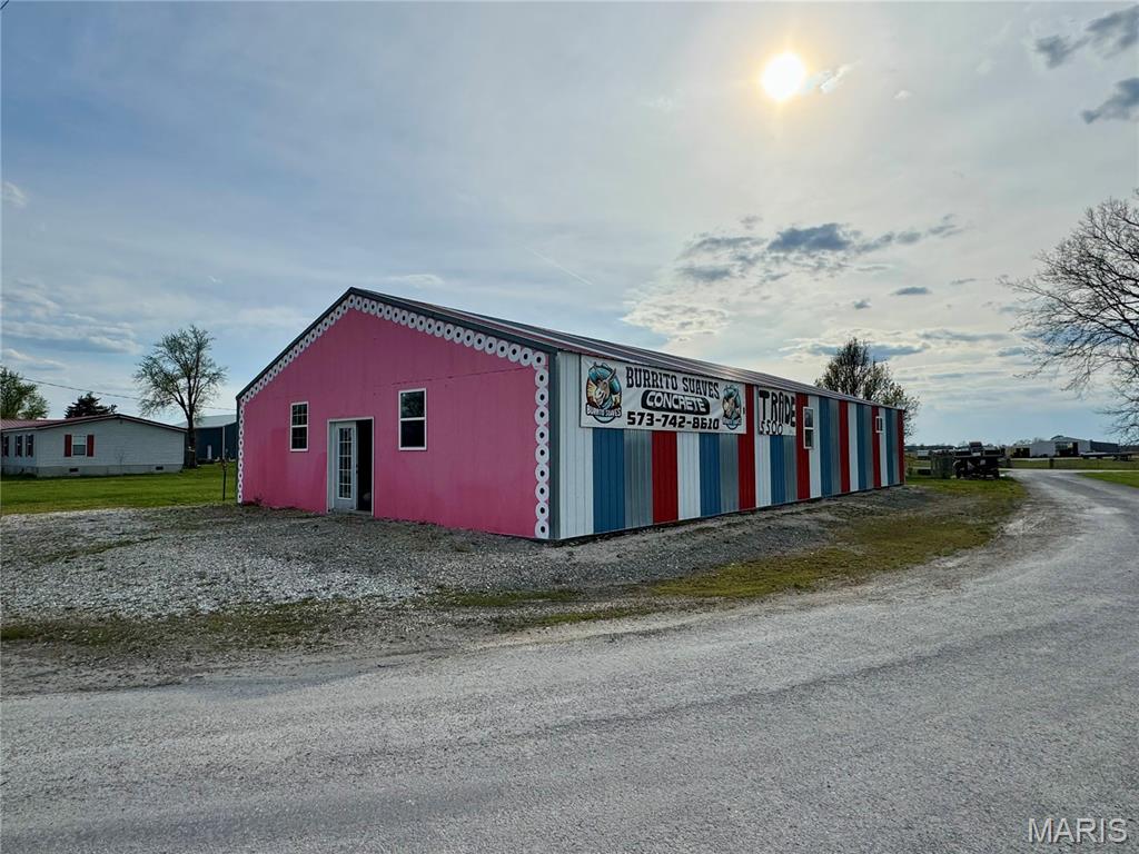 20884 Pike 307