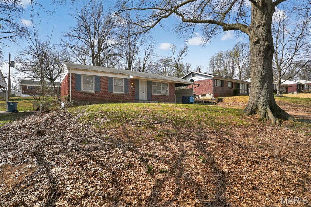 1722 Bradshaw Drive Property Photo 3
