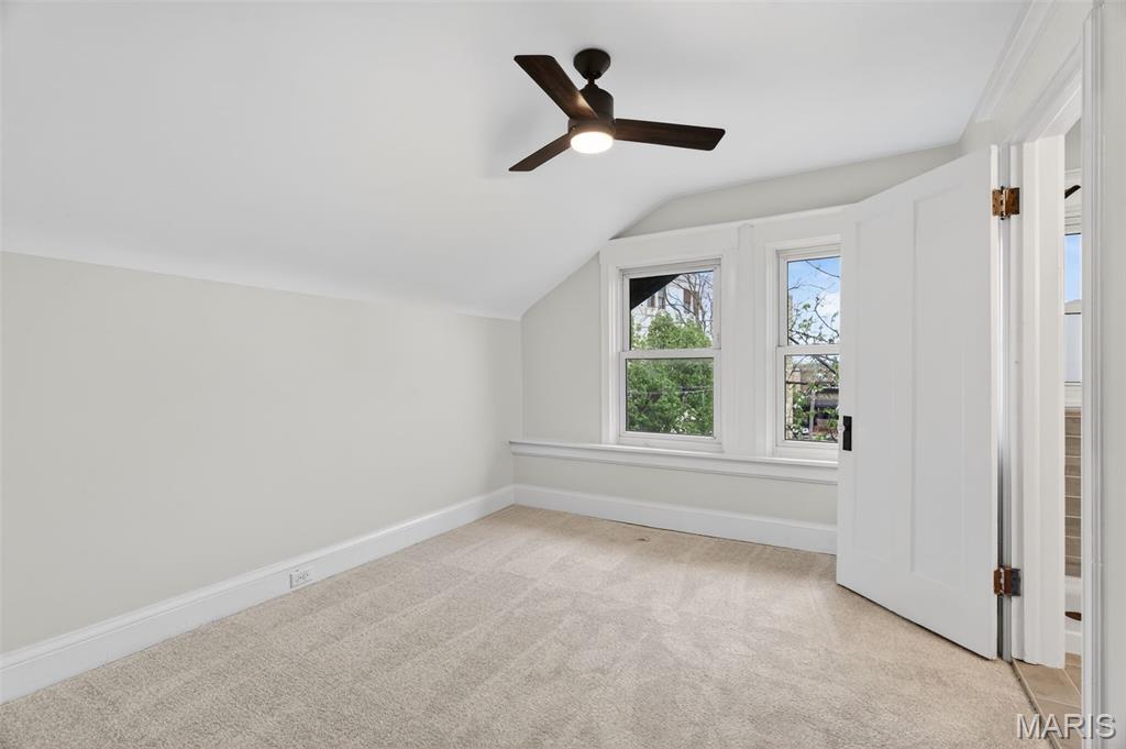 6203 Washington Avenue Property Photo 36
