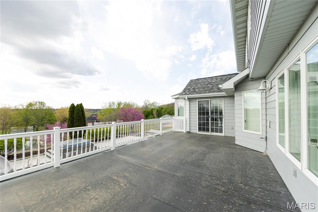 10605 Larson Lane Property Photo 15