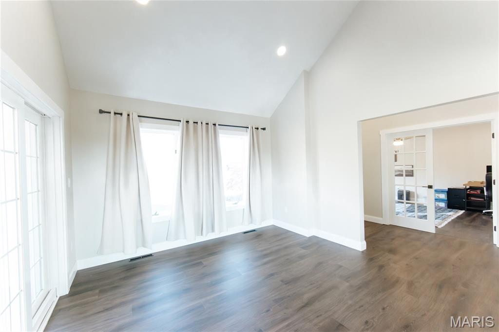 10605 Larson Lane Property Photo 35