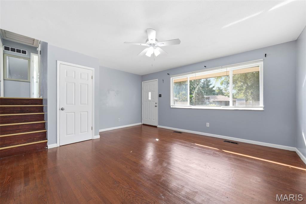 1925 Apple Blossom Court Property Photo 5