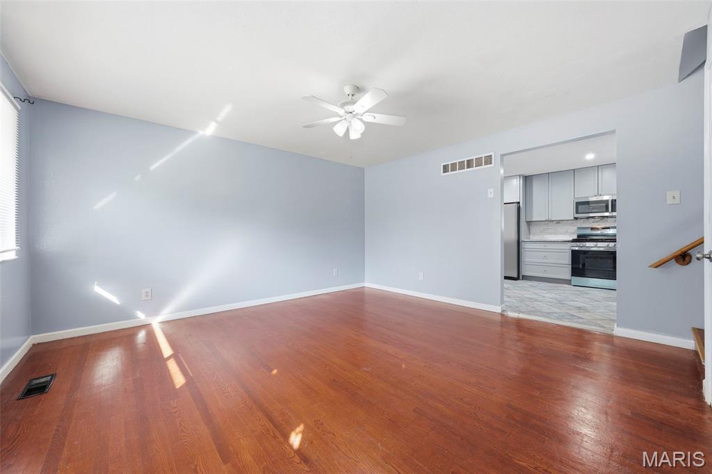1925 Apple Blossom Court Property Photo 6