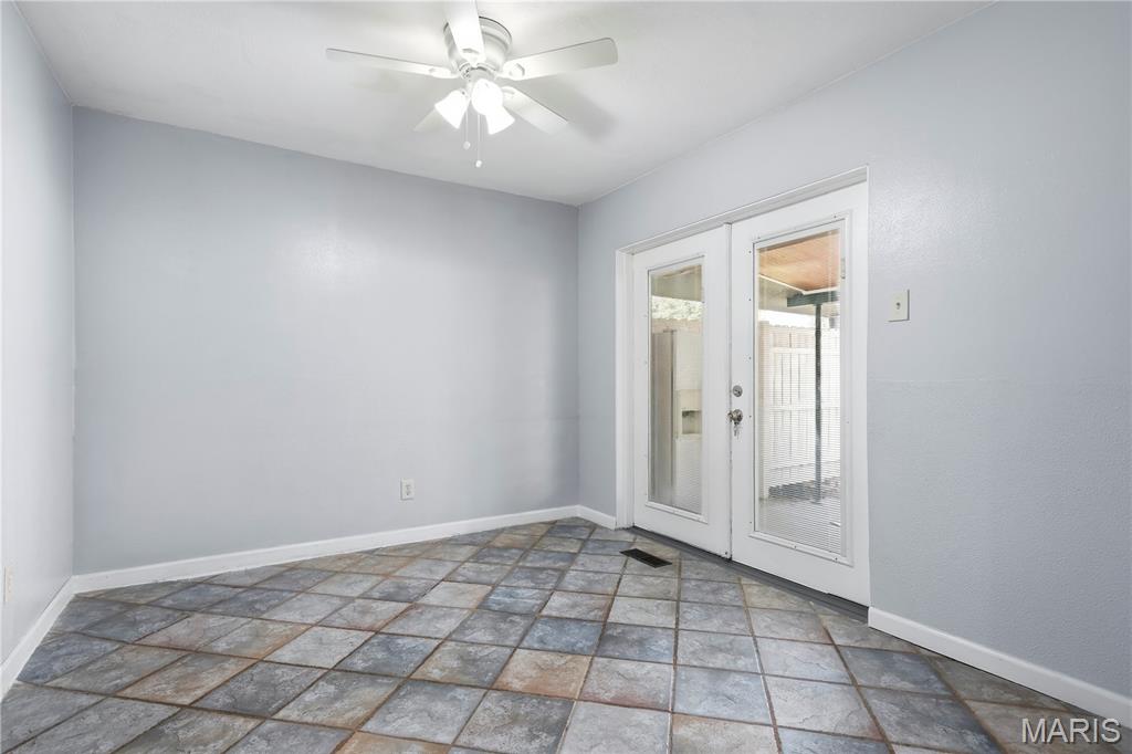 1925 Apple Blossom Court Property Photo 11