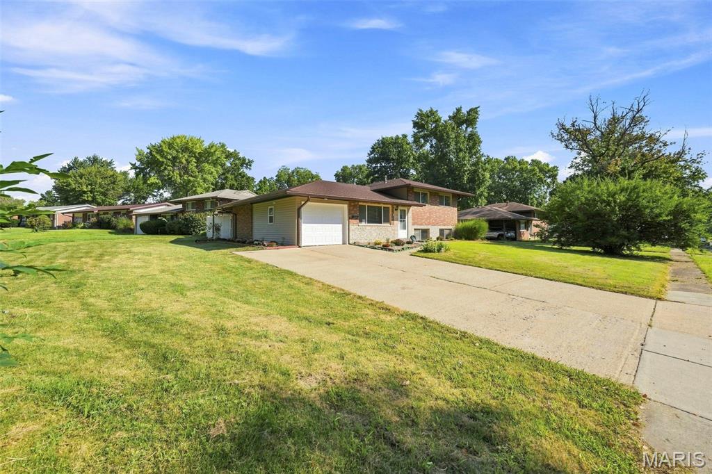 1925 Apple Blossom Court Property Photo 27