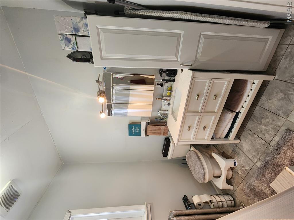 607 Beacon Street Property Photo 9