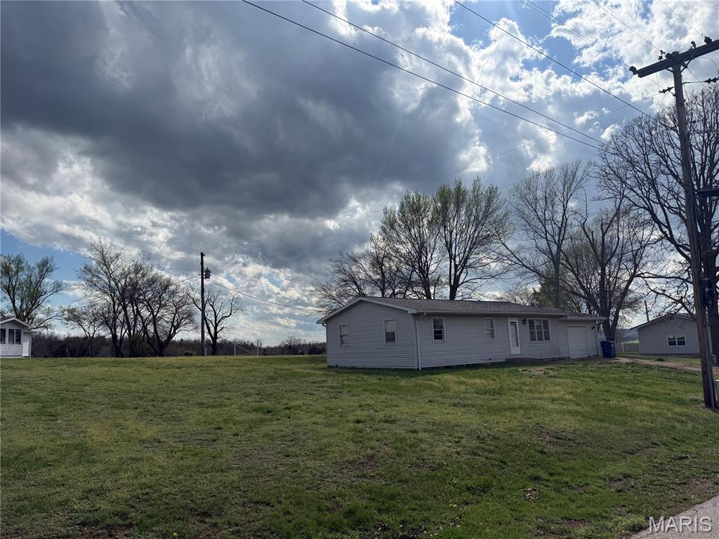 210 S High Street Property Photo 2