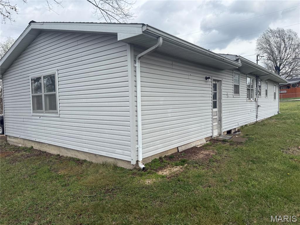 210 S High Street Property Photo 5