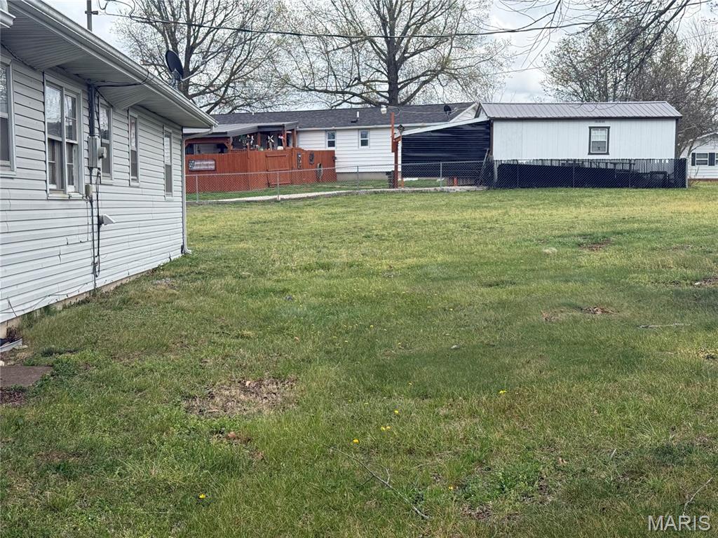 210 S High Street Property Photo 6