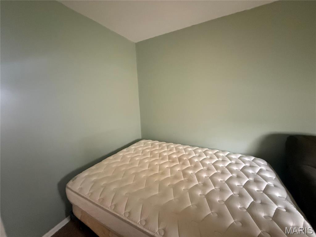 210 S High Street Property Photo 14