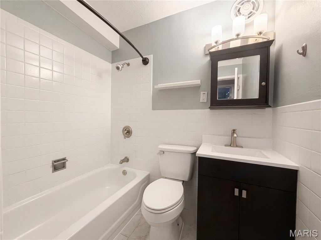 510 Wicklow Drive Property Photo 6