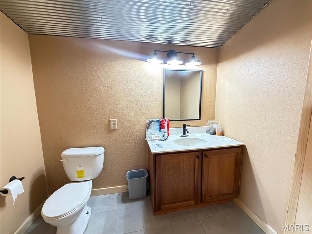20542 Concord Rd Property Photo 34