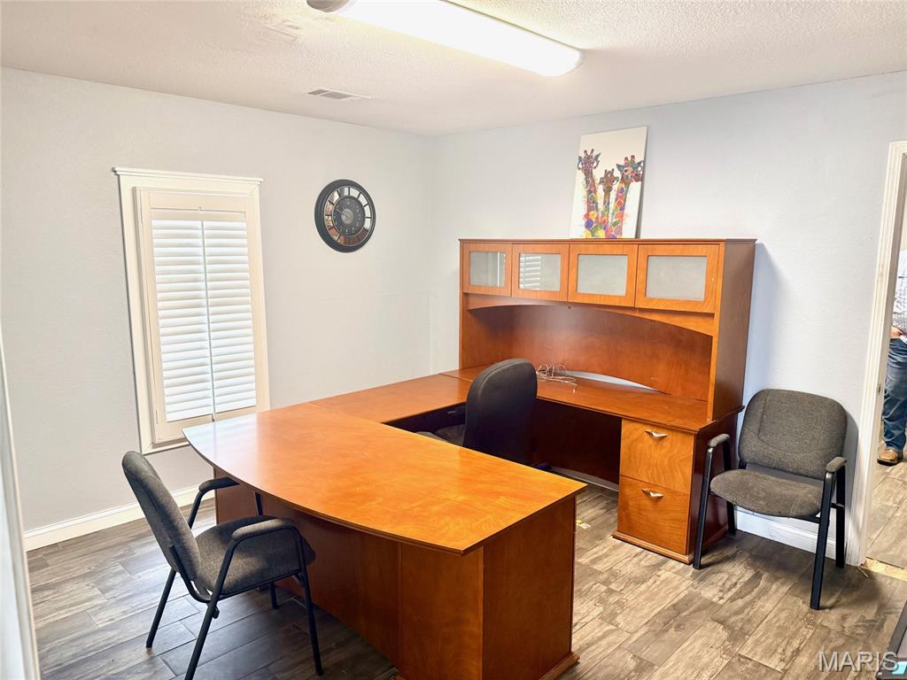 328 S Interstate Drive Property Photo 16