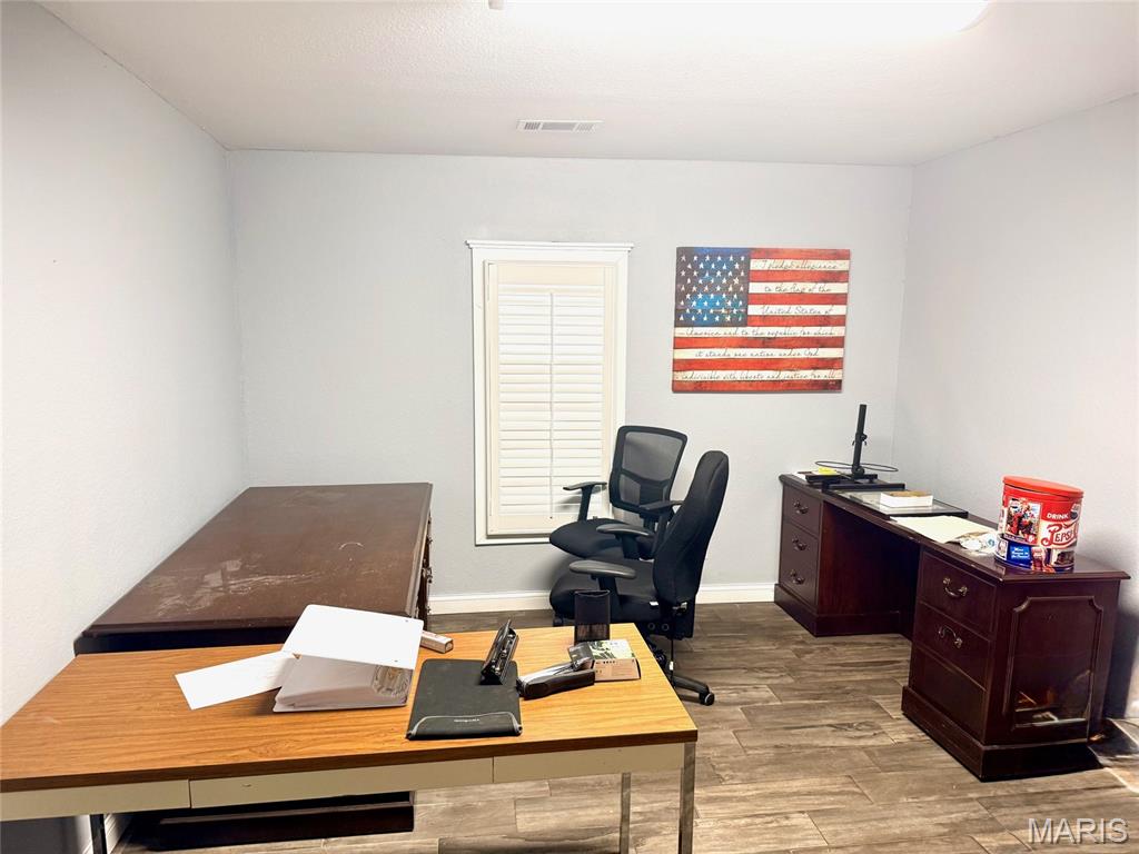 328 S Interstate Drive Property Photo 17