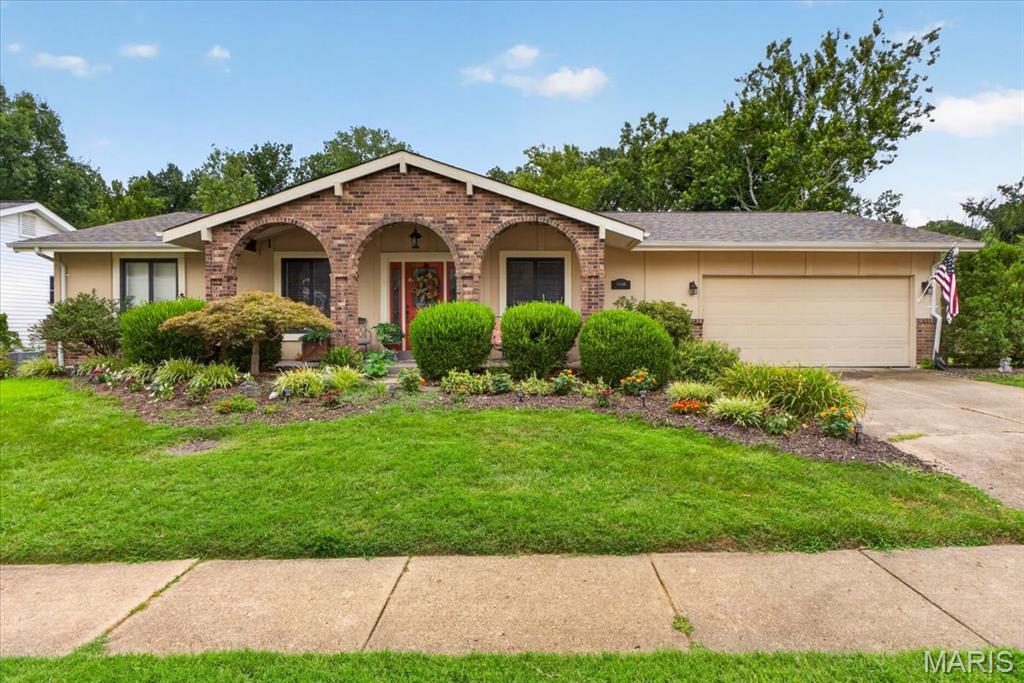 15446 Grantley Drive Property Photo 1