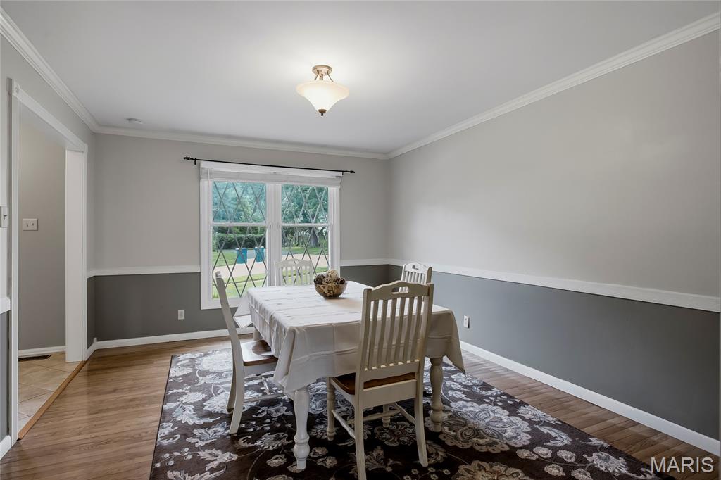 334 Dungate Drive Property Photo 6