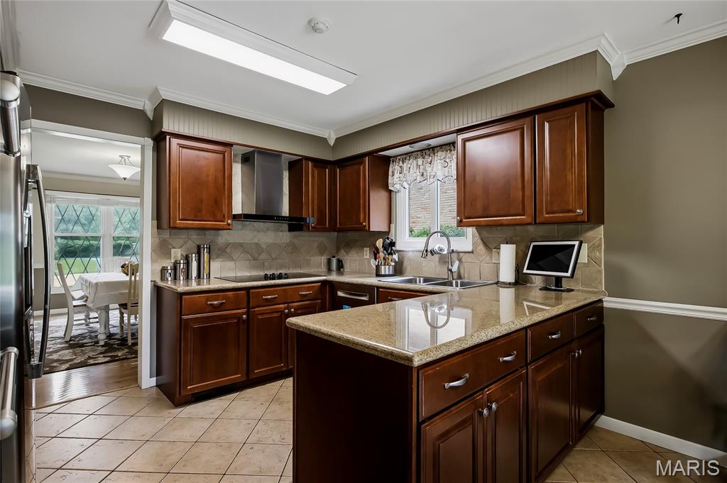 334 Dungate Drive Property Photo 7