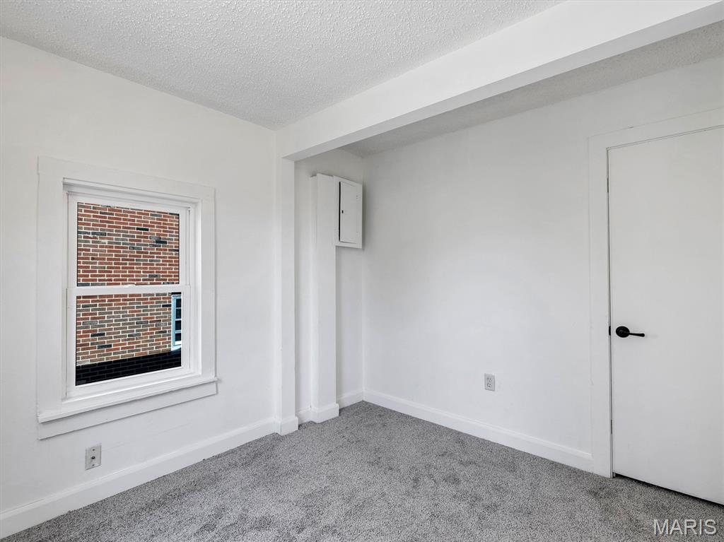 317 E Sand Street Property Photo 14