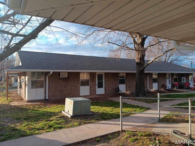 586 4th Street, #a-2, #c-2 Street Property Photo 1