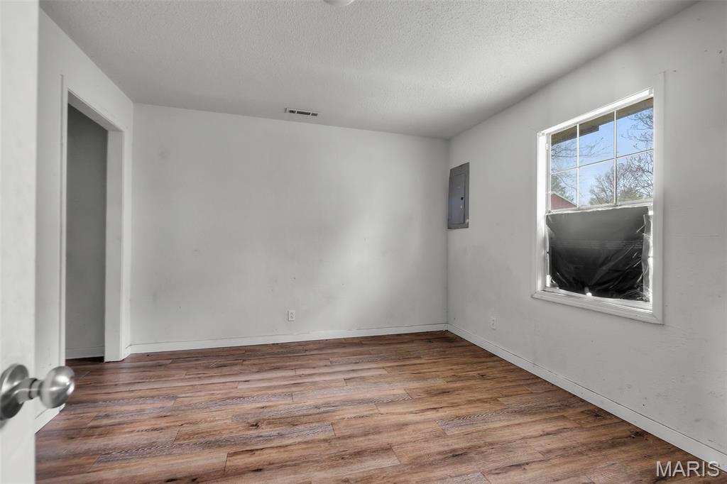 801 Park Street Property Photo 8