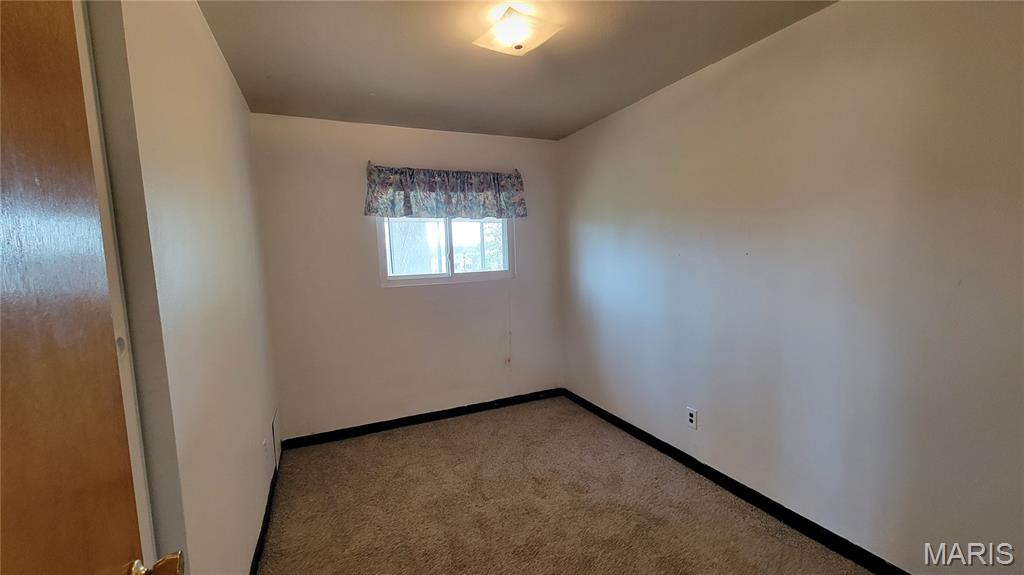 4204 Beauty Lane Property Photo 6