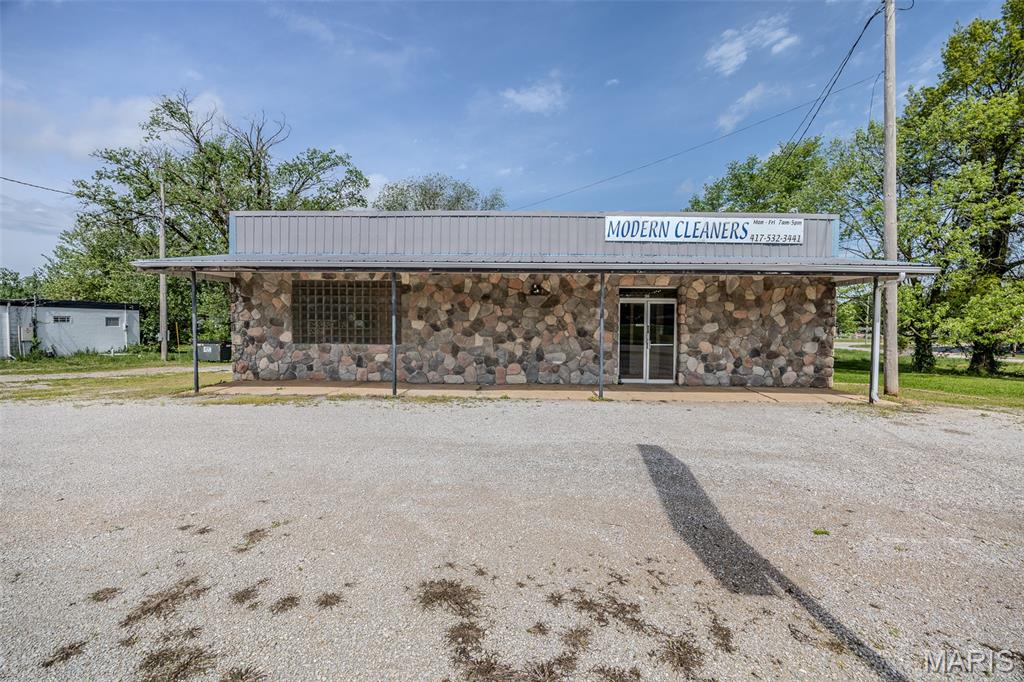269 E 6th Street Property Photo 1