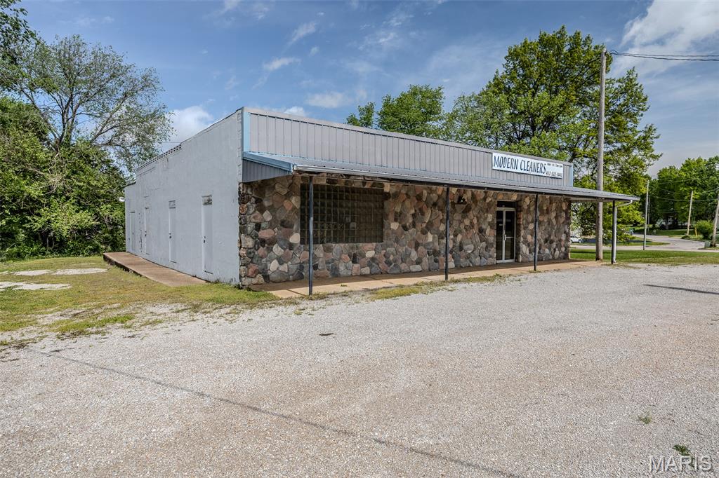 269 E 6th Street Property Photo 3