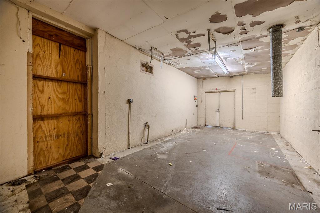 269 E 6th Street Property Photo 18