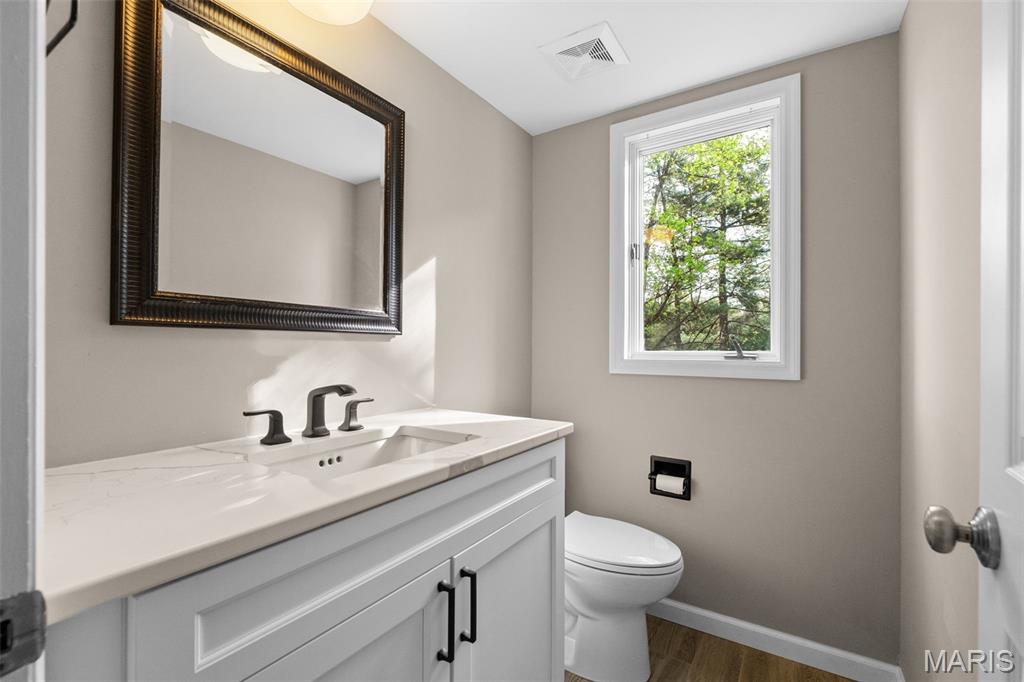 156 Highgrove Court Property Photo 11