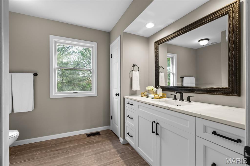 156 Highgrove Court Property Photo 23