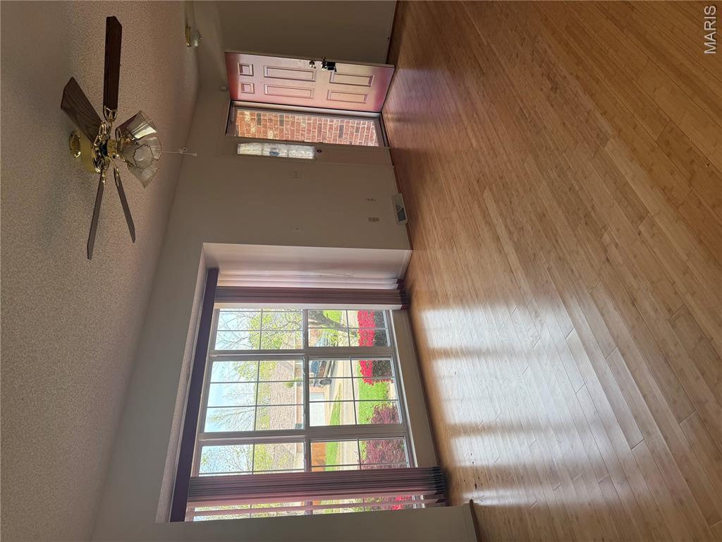 1112 Murry Lane Property Photo 4
