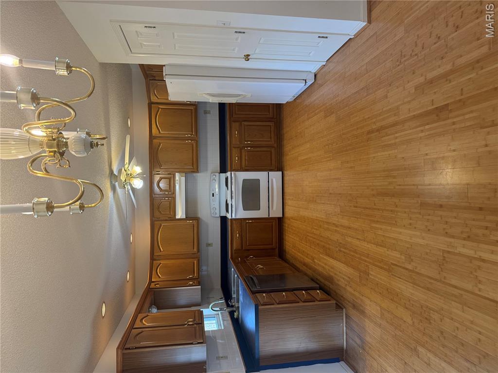 1112 Murry Lane Property Photo 5