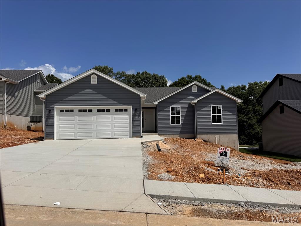 721 Blake Drive Property Photo 1
