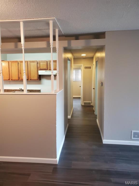 220 Roderick Drive Property Photo 3