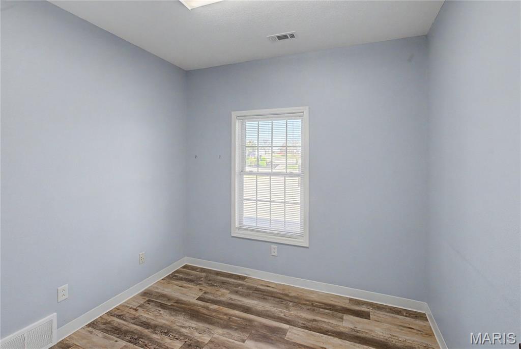 2441 Myra Drive Property Photo 3