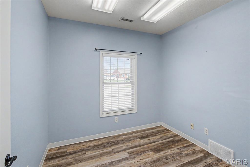 2441 Myra Drive Property Photo 8