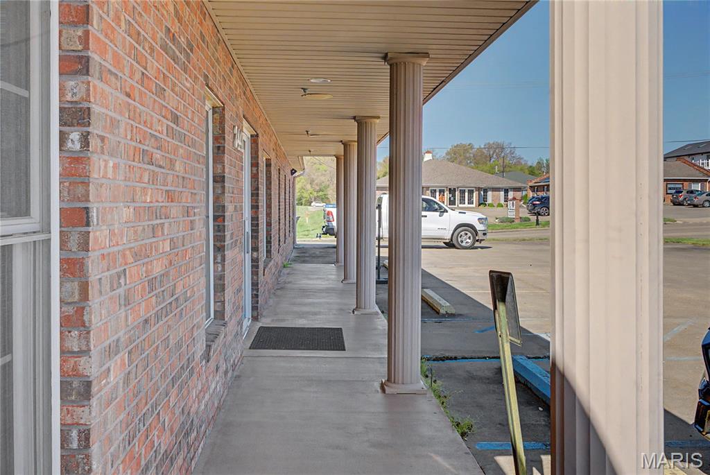 2441 Myra Drive Property Photo 23