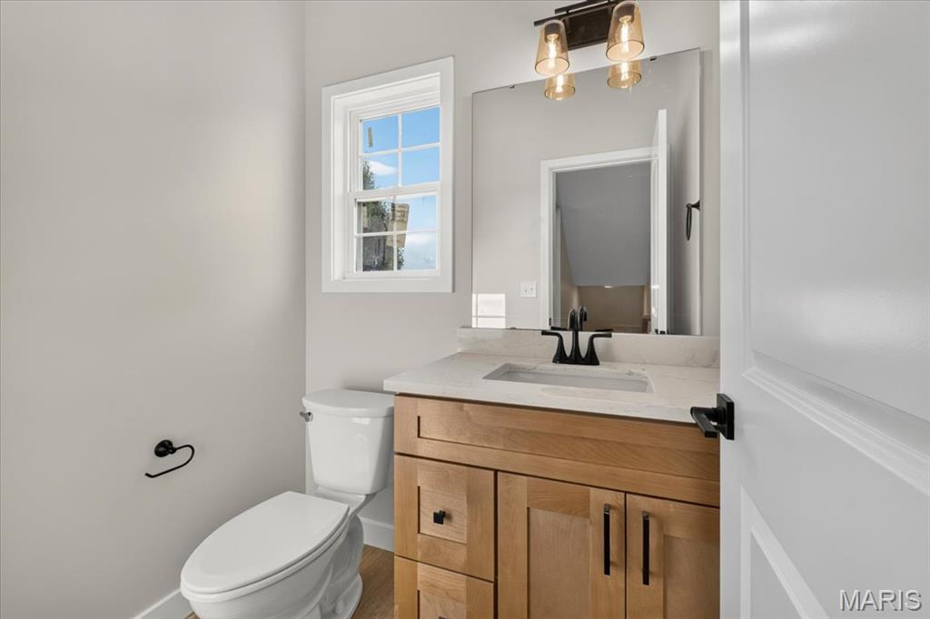1228 Belclare Court Property Photo 8
