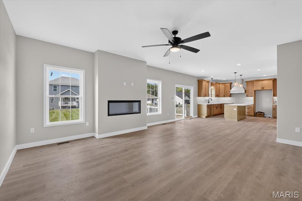 1228 Belclare Court Property Photo 13